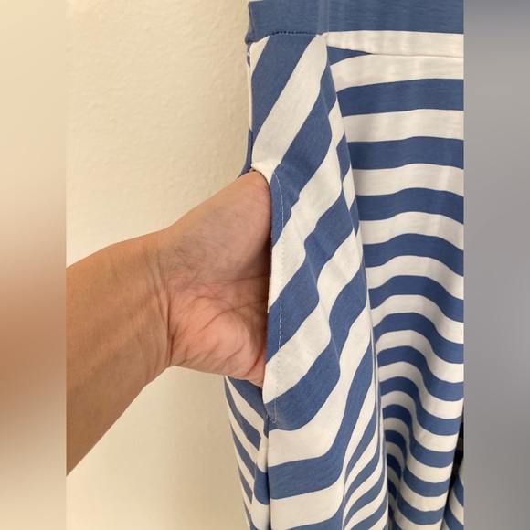 LuLaRoe Nicki Dress with Blue/White Stripes - Sz XS - Picture 5 of 8